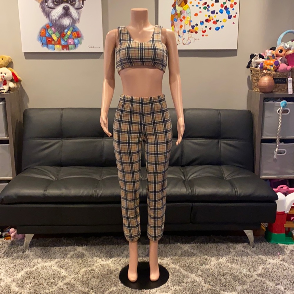 The Seraphina Collection tartan burberry plaid cozy two piece jogger set